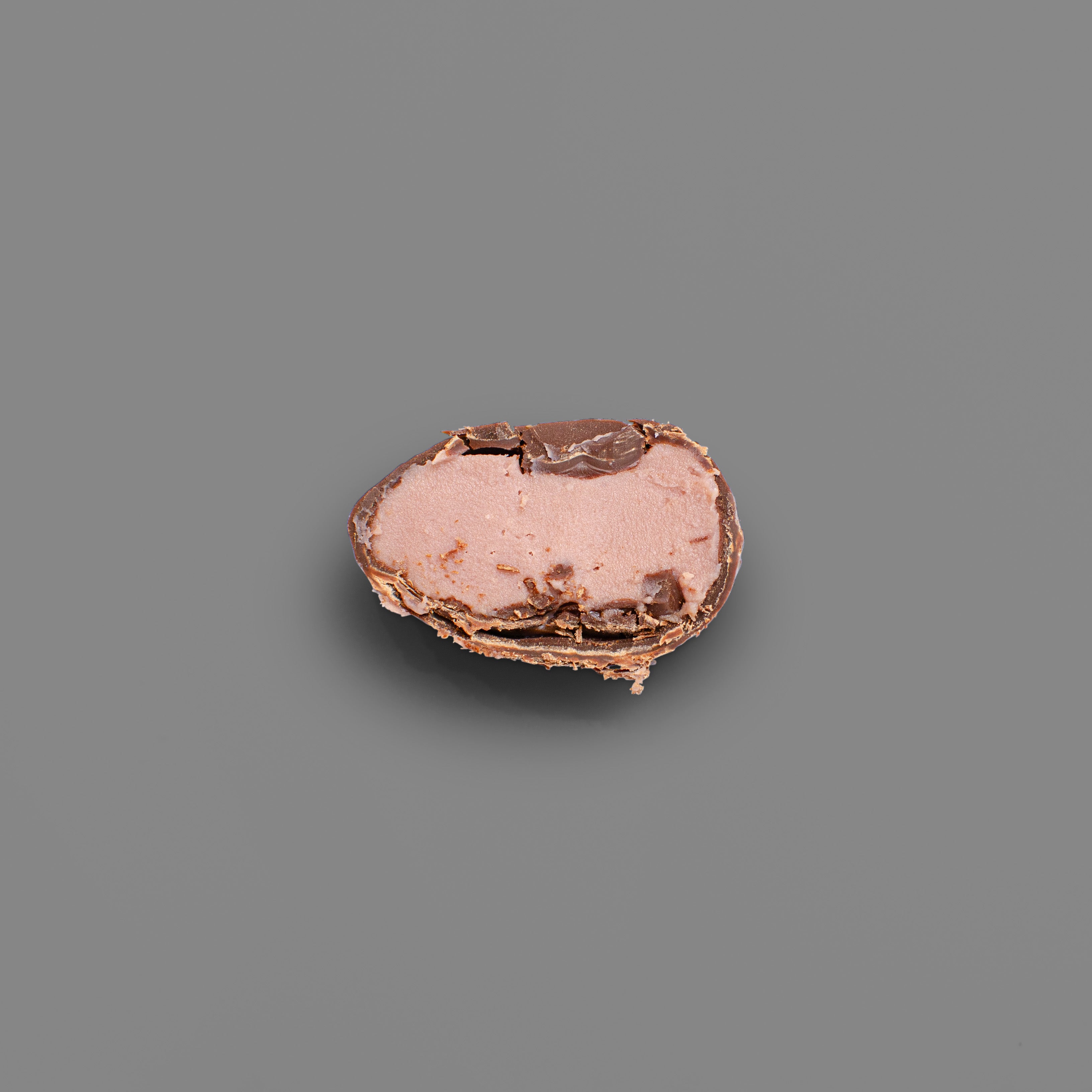 Himbeergeist Osterei-Praline