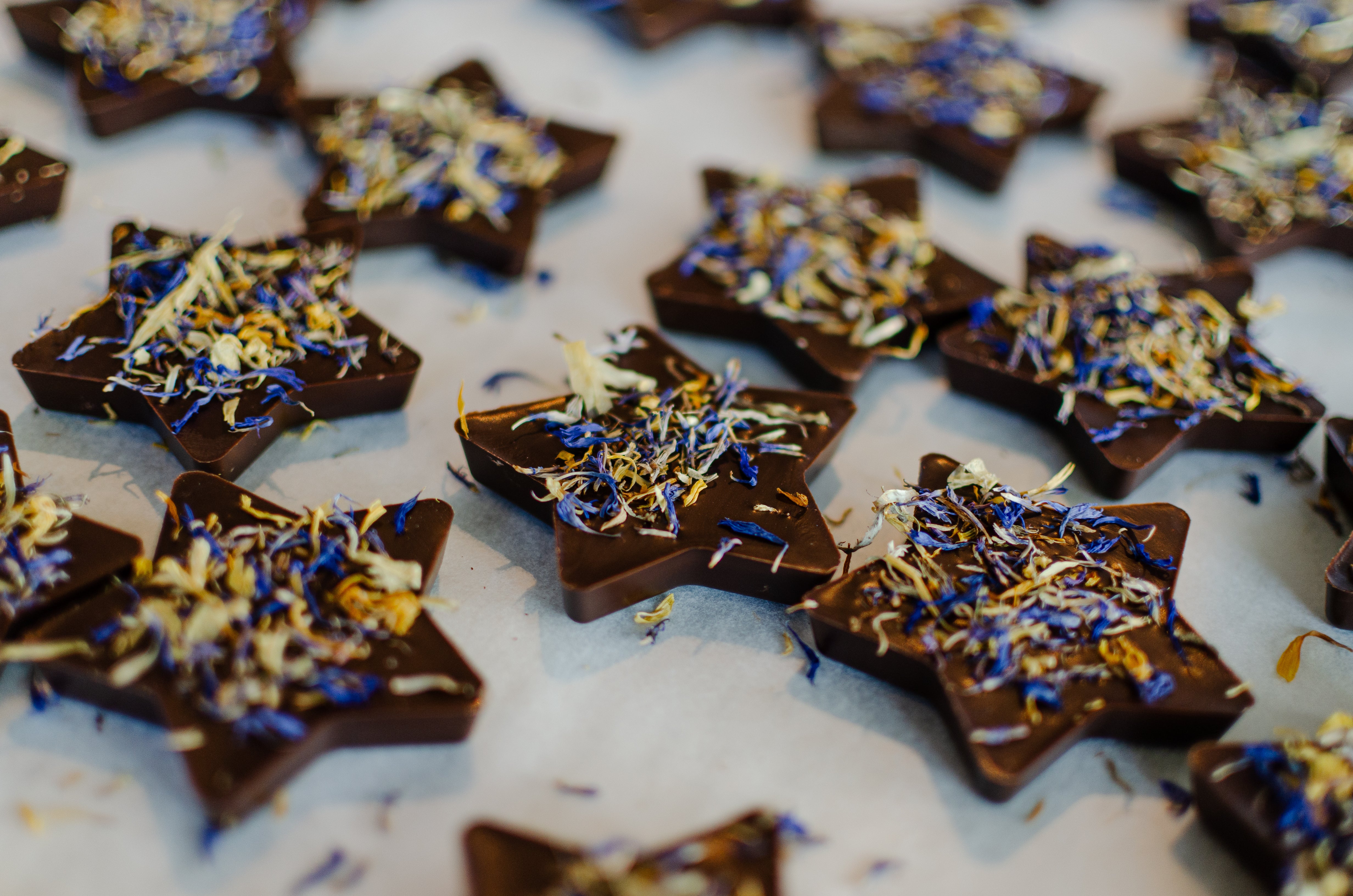 Kleiner Schokostern mit Allgäuer Heublüten