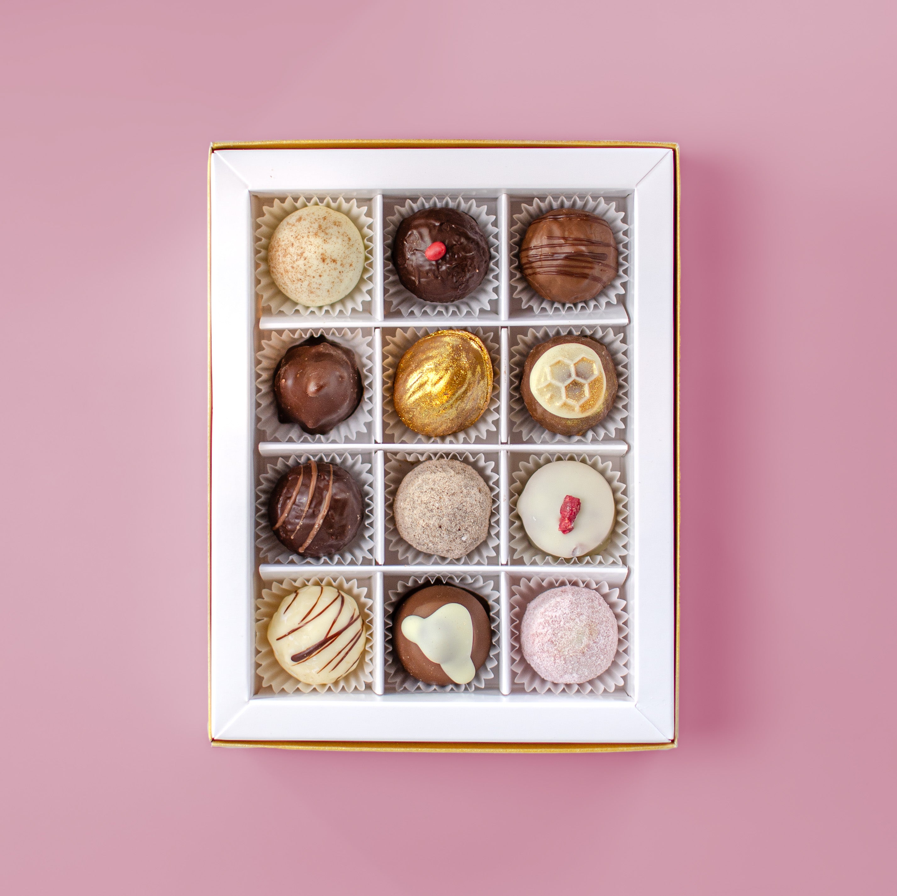 12er Pralinen Geschenkbox Goldsternmotiv