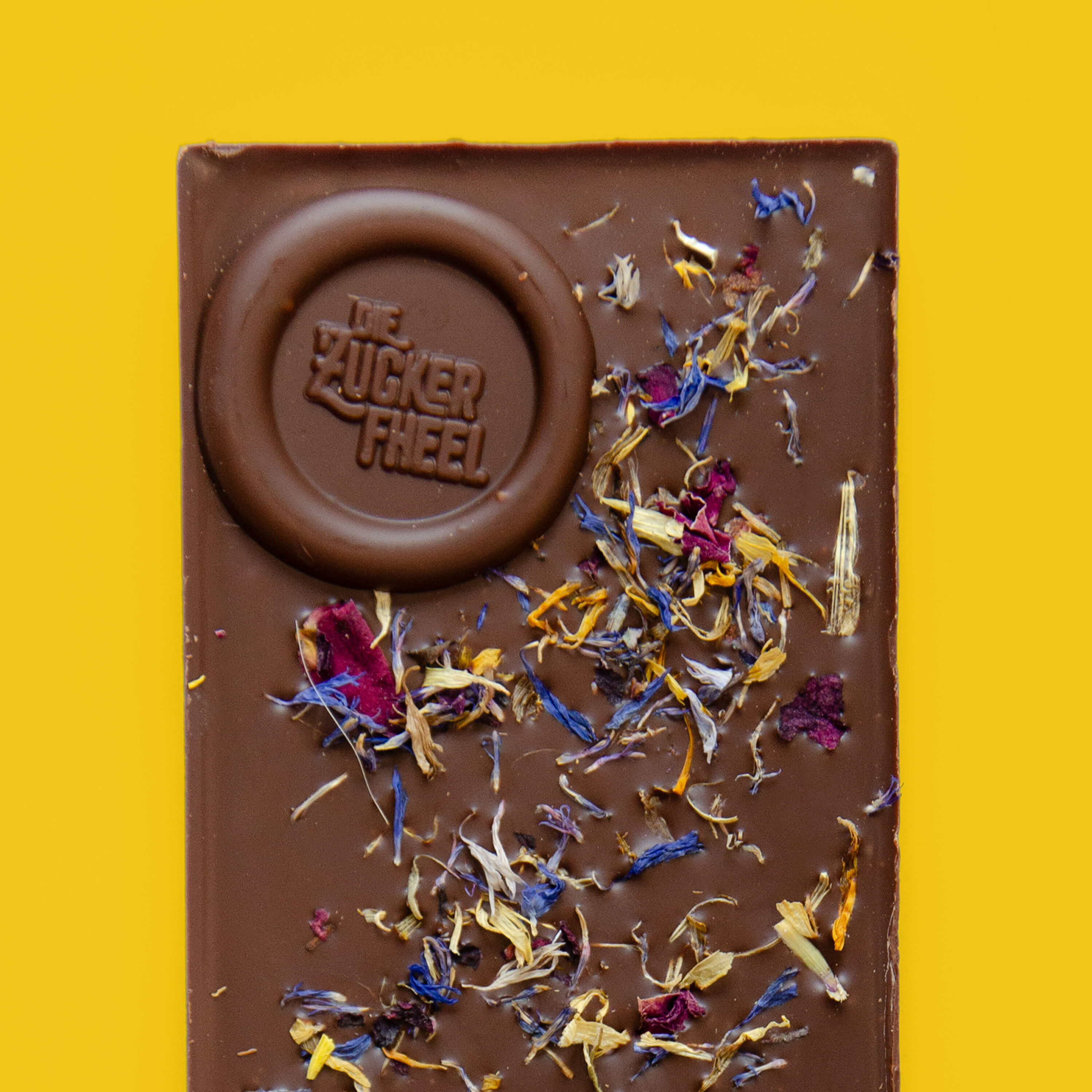 Dunkle Schokolade mit Heublumen