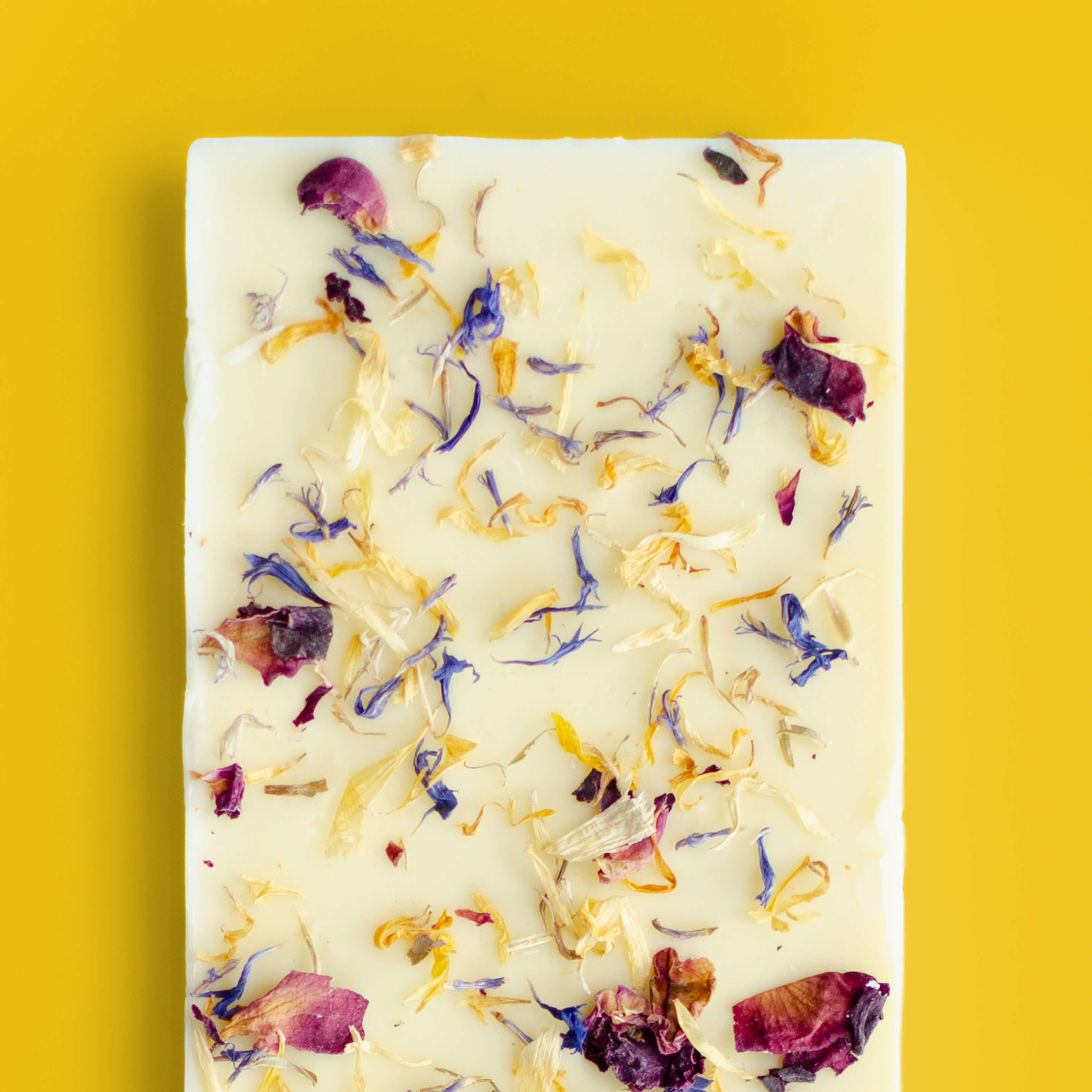 Weiße Schokolade mit Heublumen